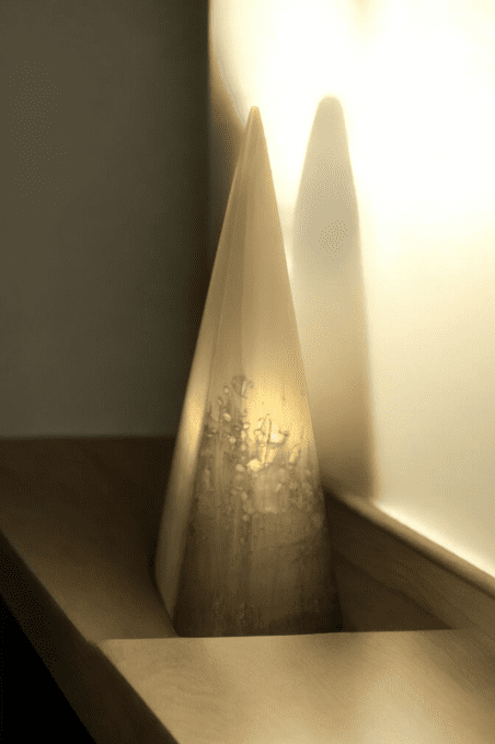 Lampe en Sélénite Pyramidale 2-2.5Kg