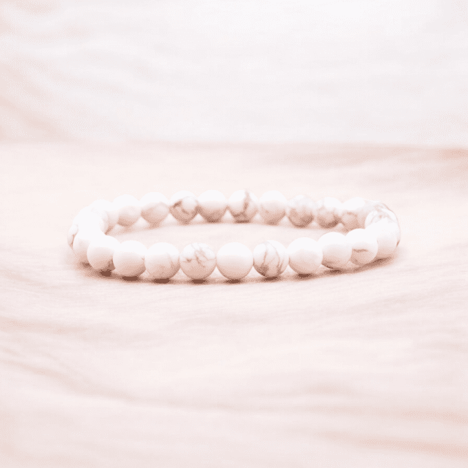 BRACELET BOULE HOWLITE BLANCHE A