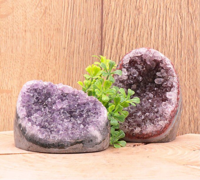 GÉODE AMÉTHYSTE BORD POLI URUGUAY A+